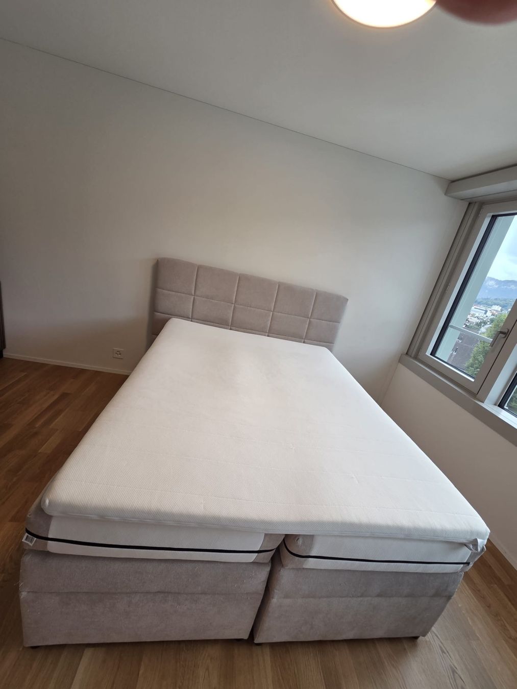 Mömax Betten: Boxspringbett beige mit Stauraum – Gebraucht aus Kriens von siya_ 4