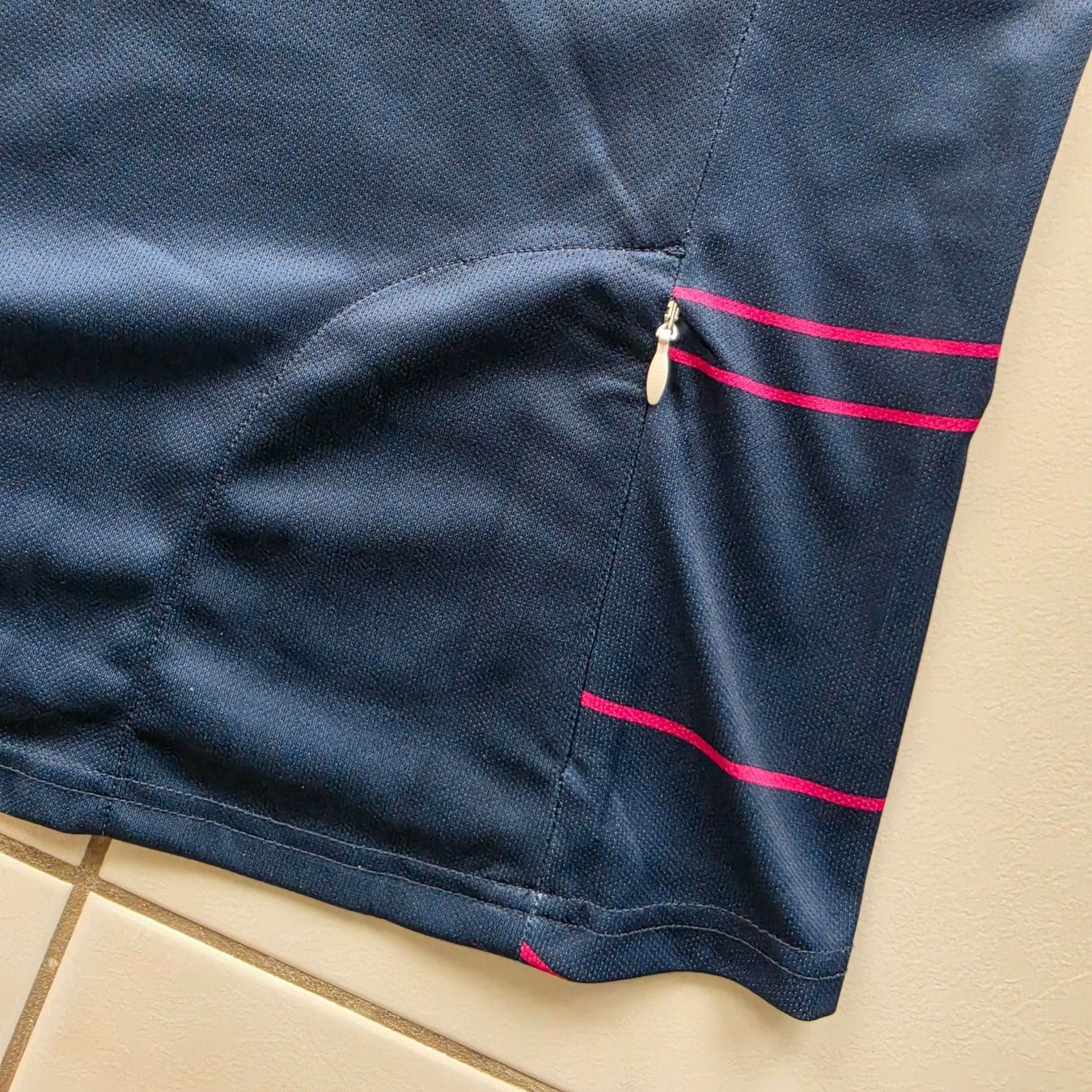 Leibchen & Hosen: Tolles Rad- oder Bikeshirt der Marke IXS Gr. L (42) – Gebraucht aus Arth von Africa44 4