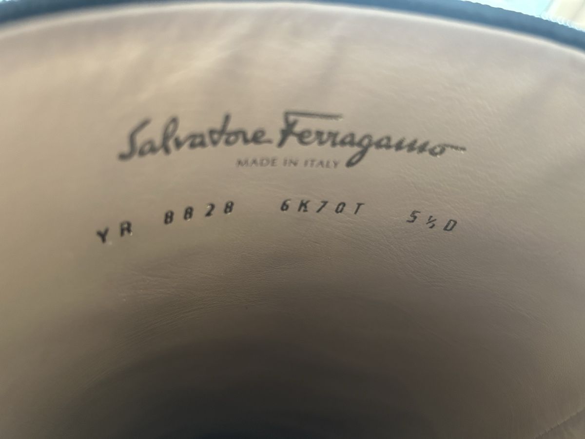 Salvatore Ferragamo Scarpe da donna: Bottes Salvatore Ferragamo – Usato da lausanne venduto da Pepitam 1