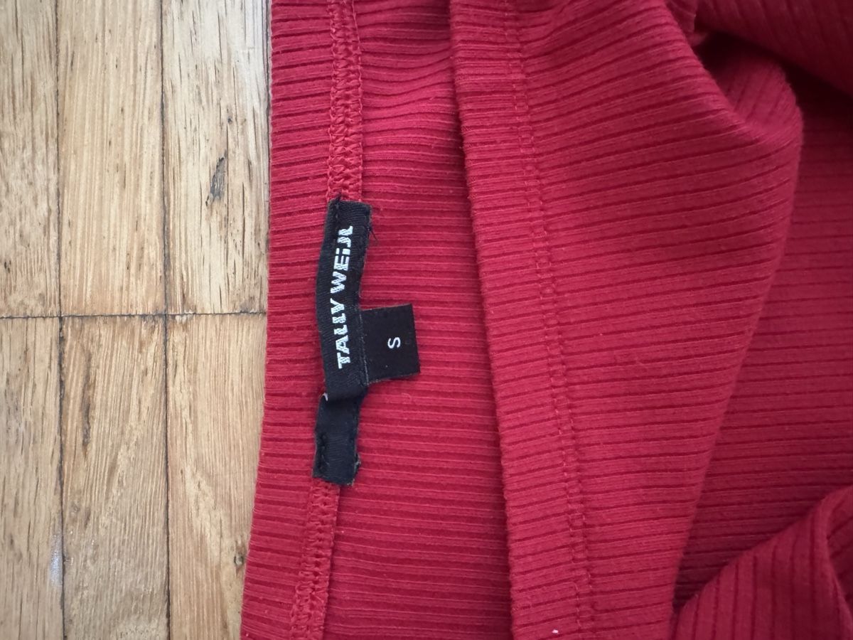 Tally Weijl T-shirt: Maglietta rossa  – Usato da Basel venduto da ser_qy29 1