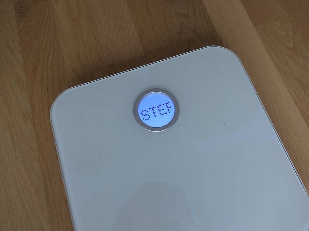 Bilance pesapersone: FitBit Elektronische Waage – Usato da Wetzikon ZH venduto da mst05 1