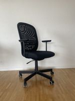 Bürostuhl Netzrücken schwarz höhenverstellbar mit Armlehnen