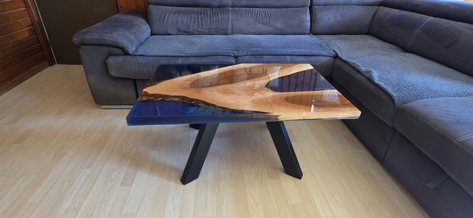 Tavoli: Table basse bois massif et résine epoxy – Usato da LE SENTIER venduto da mini-moi