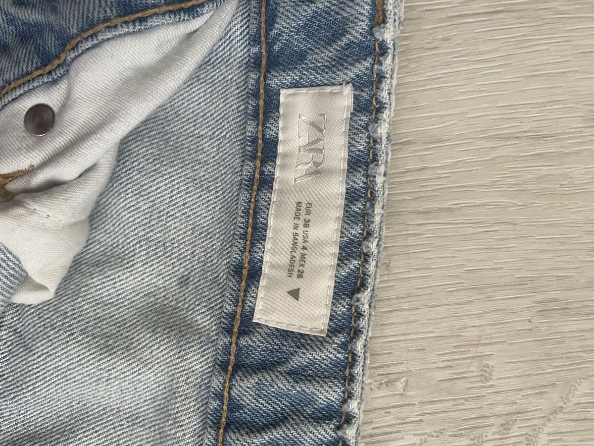 Zara Jeans: Jeansshorts Zara Damen Gr.36  – Gebraucht aus Ennetaach von Ustraessle 2