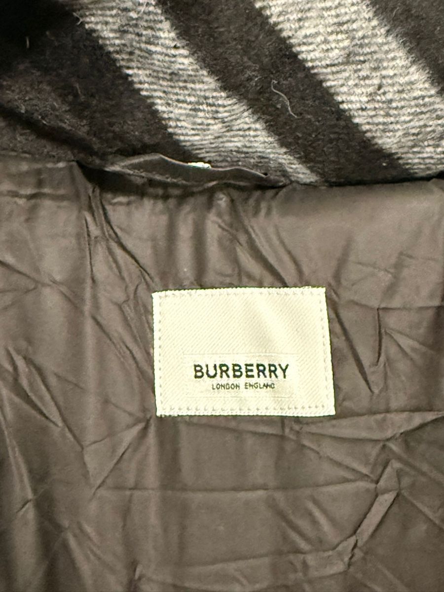 Giacche: Burberry Winter Puffer Jacket, Mens Size Medium, Black – Usato da Merenschwand venduto da selenaaneles 2