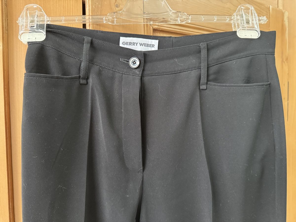 Gerry Weber Hosen: Gerry Weber Hose, Grösse 40 - schwarz – Gebraucht aus Gurmels von topsommer 2