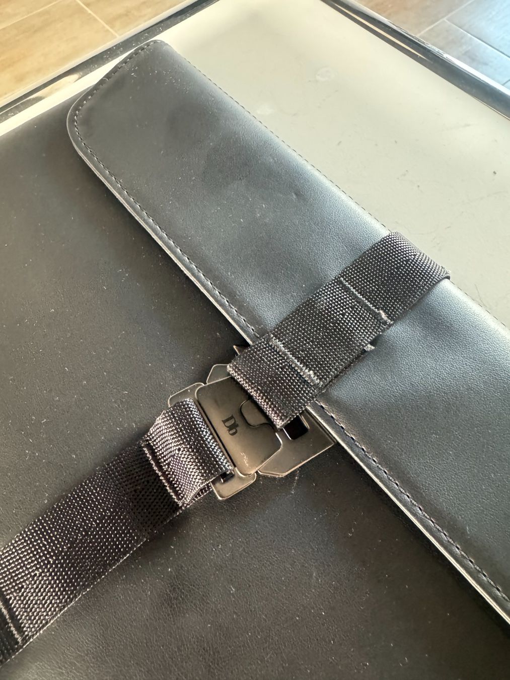 Covers & Borse: Laptop Sleeve / MacBook Hülle – Usato da Brunnen venduto da inko12gnito 1