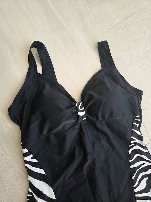 Costumi da bagno & Bikini: Badeanzug Bonprix – Nuovo (secondo la descrizione) da Wängi venduto da Bibo4. 1