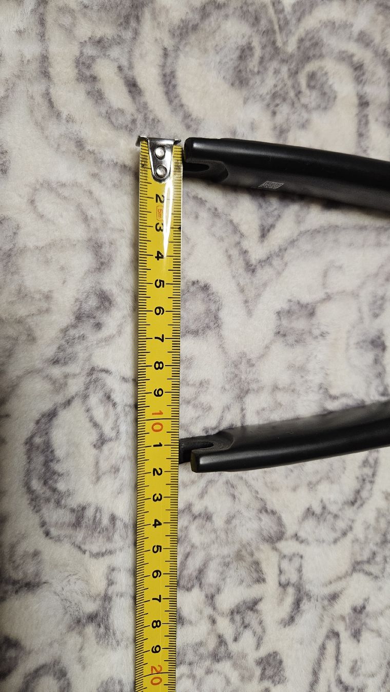 Pezzi di ricambio: Carbon Fahrradgabel – Usato da Jona venduto da vik_j6r6 7