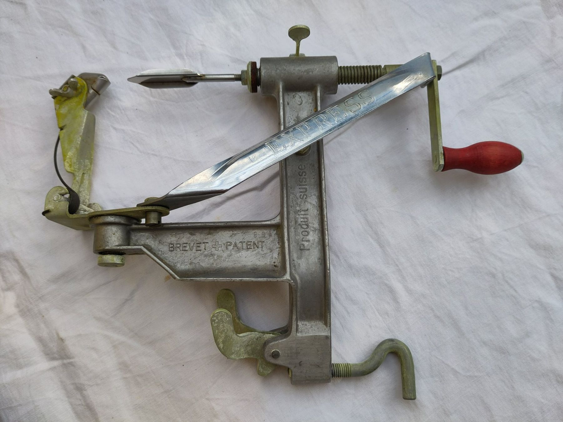 Küchengeräte: Museumsstück "Express Schälmaschine" Swiss made + Patent – Neu und originalverpackt aus Muttenz von Laeckerlihamschter 4