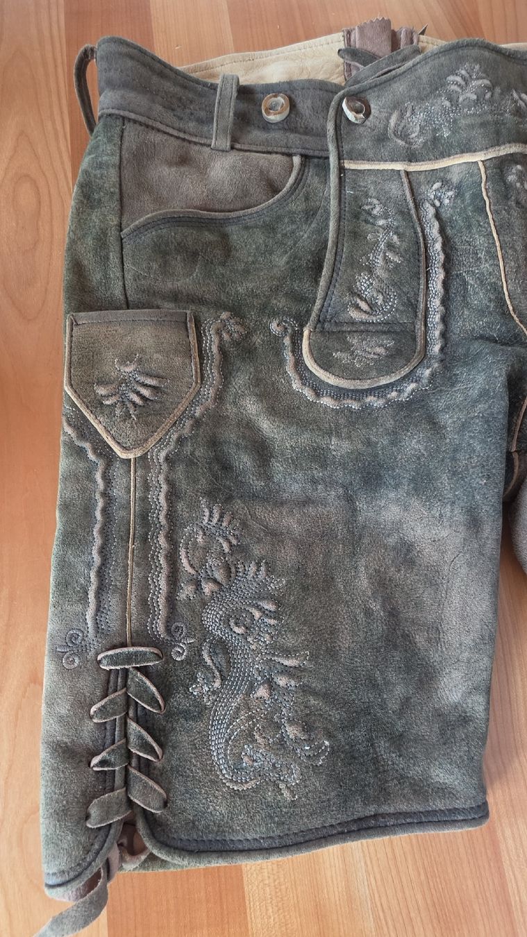 Pantaloni: Trachten-Lederhose Gr 50/52 – Usato da Dachsen venduto da RAKEHEHA 2