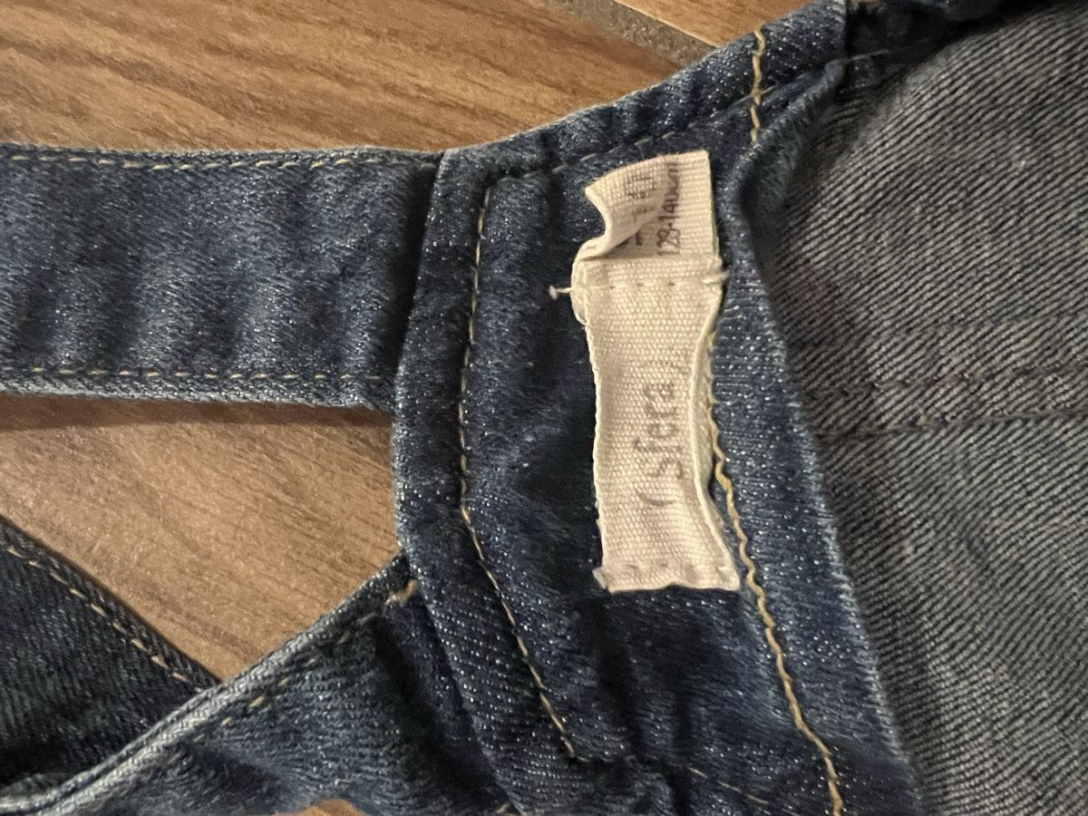 Pantaloni: Sfera Cute denim shorts 128 cm – Usato da Hinwil venduto da jua_t8vd 2