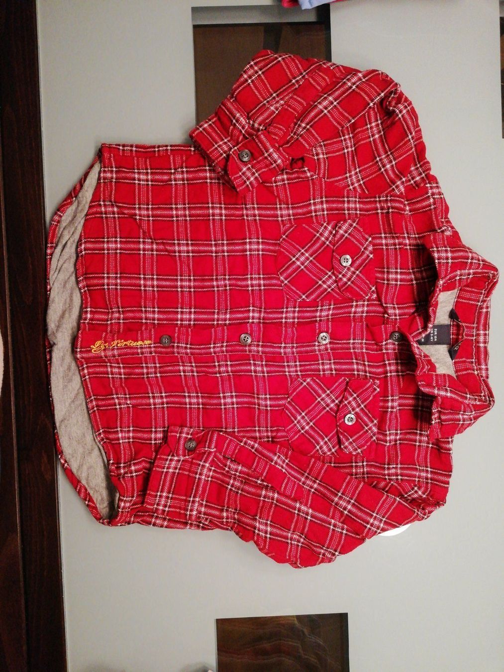 Camicie, T-shirt & Polo: Hemd rot kariert Gr 104 – Usato da Büttikon AG venduto da Amineah