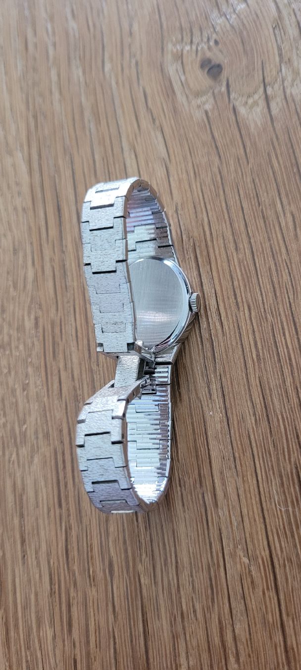 Orologi: Damen Uhr Ornata – Difettoso da Klingnau venduto da Groofty69 1