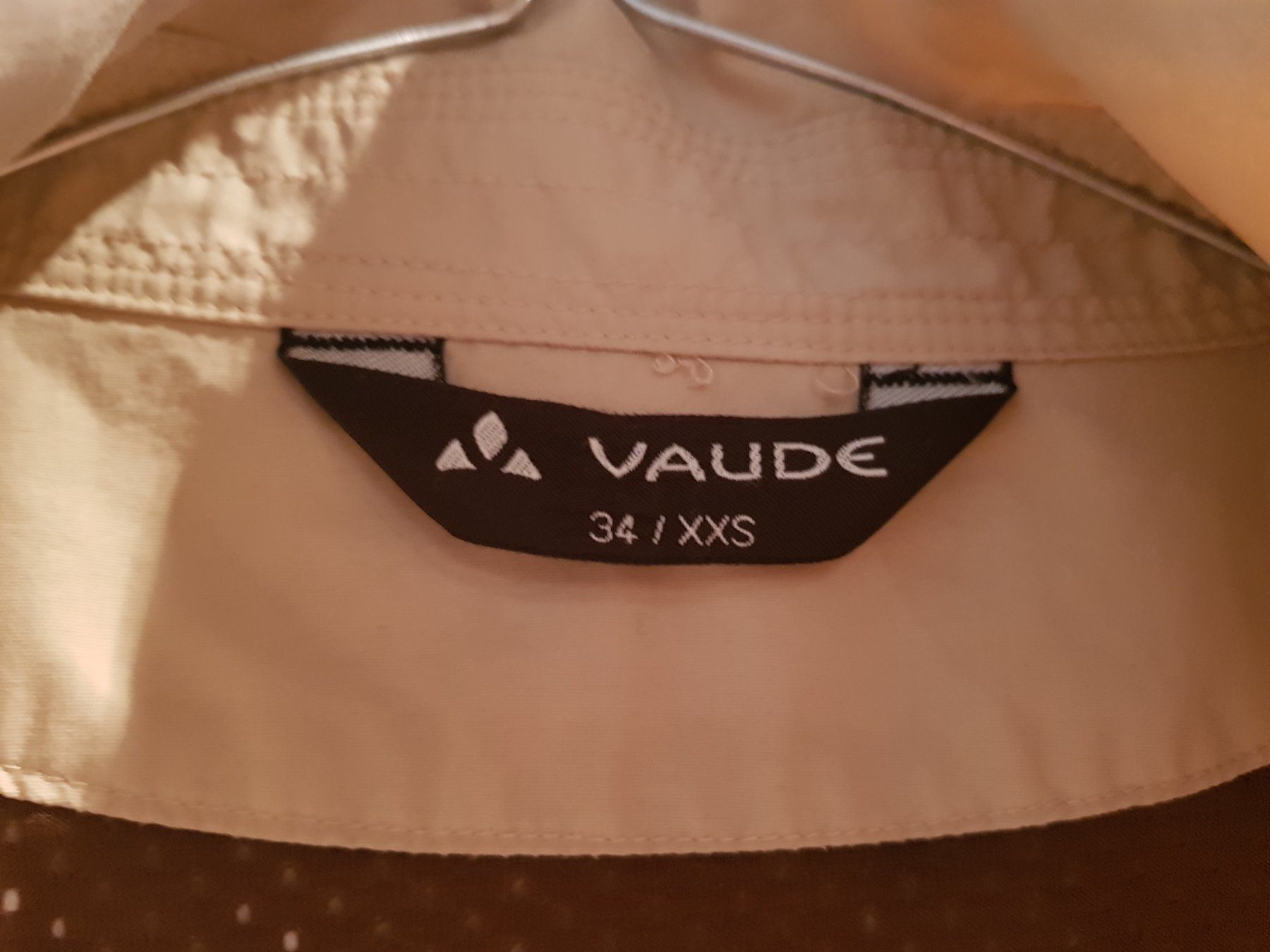 Mäntel: Trendy short coat from VAUDE, beige with copper-brown lining – Gebraucht aus Turbenthal von viw_48fr 5