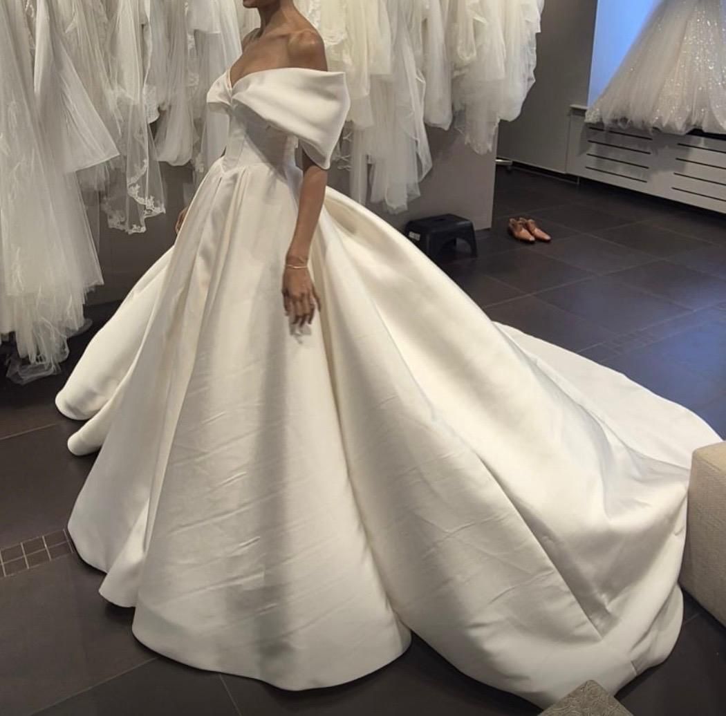 Robes: Brautkleid von Milla Nova, "Mirabella" – D'occasion à Mönchaltorf par elv_8jg5 1