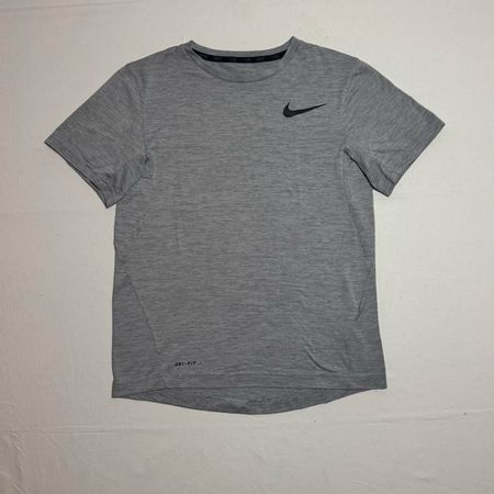 Nike Dri-FIT Grey Athletic Top 🩶