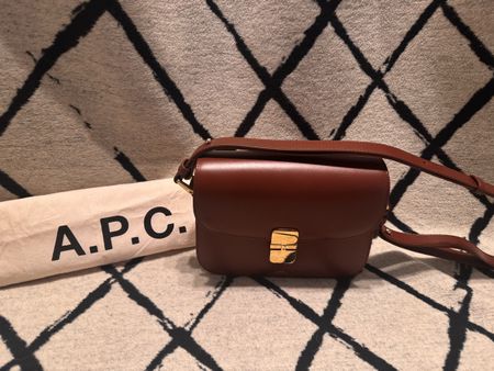 Handtasche A.P.C. Leder braun mit Staubbeutel wie neu