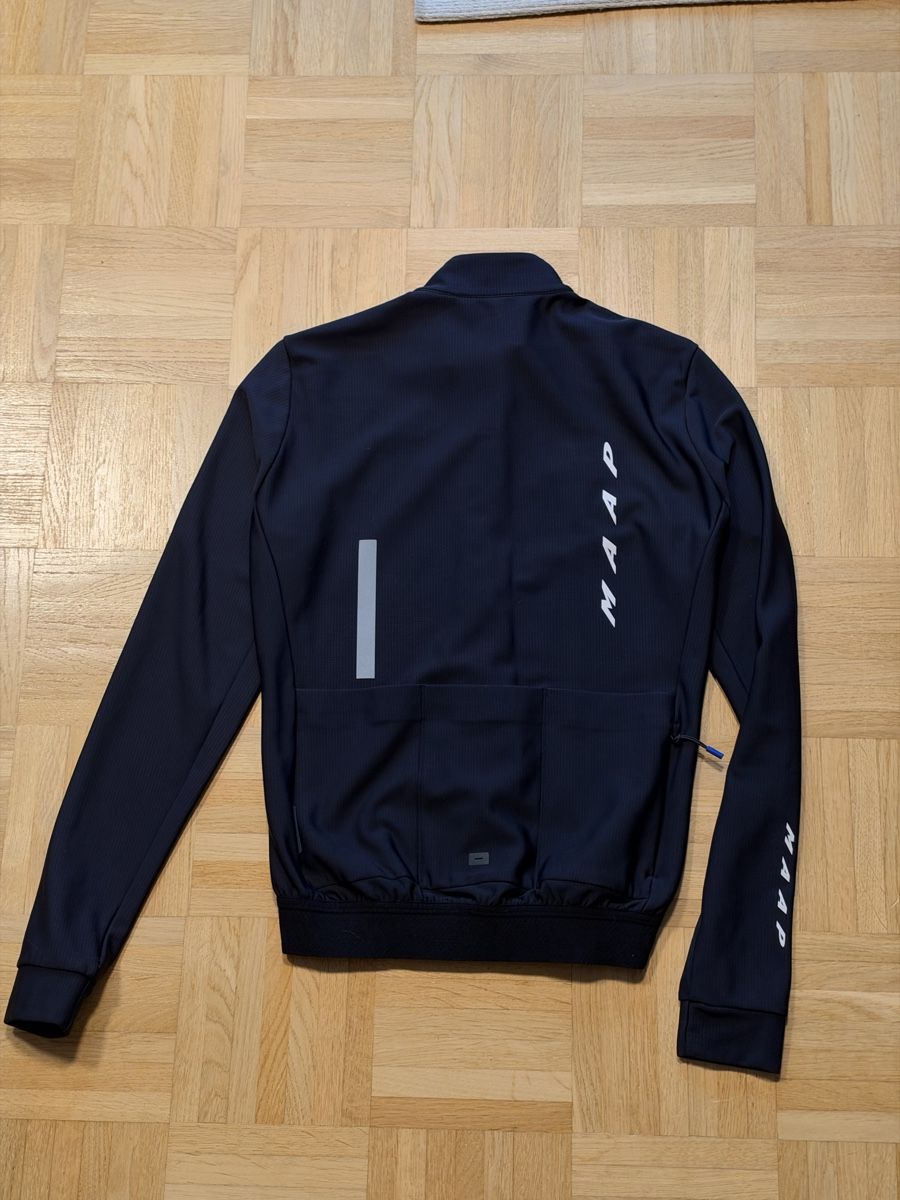 Canottiere & Pantaloni: MAAP Thermal Jersey M – Usato da Rheinfelden venduto da DA__RIO 1