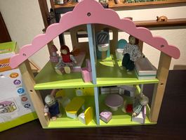 Maison de poupée en bois vernis super qualité ( lelin)