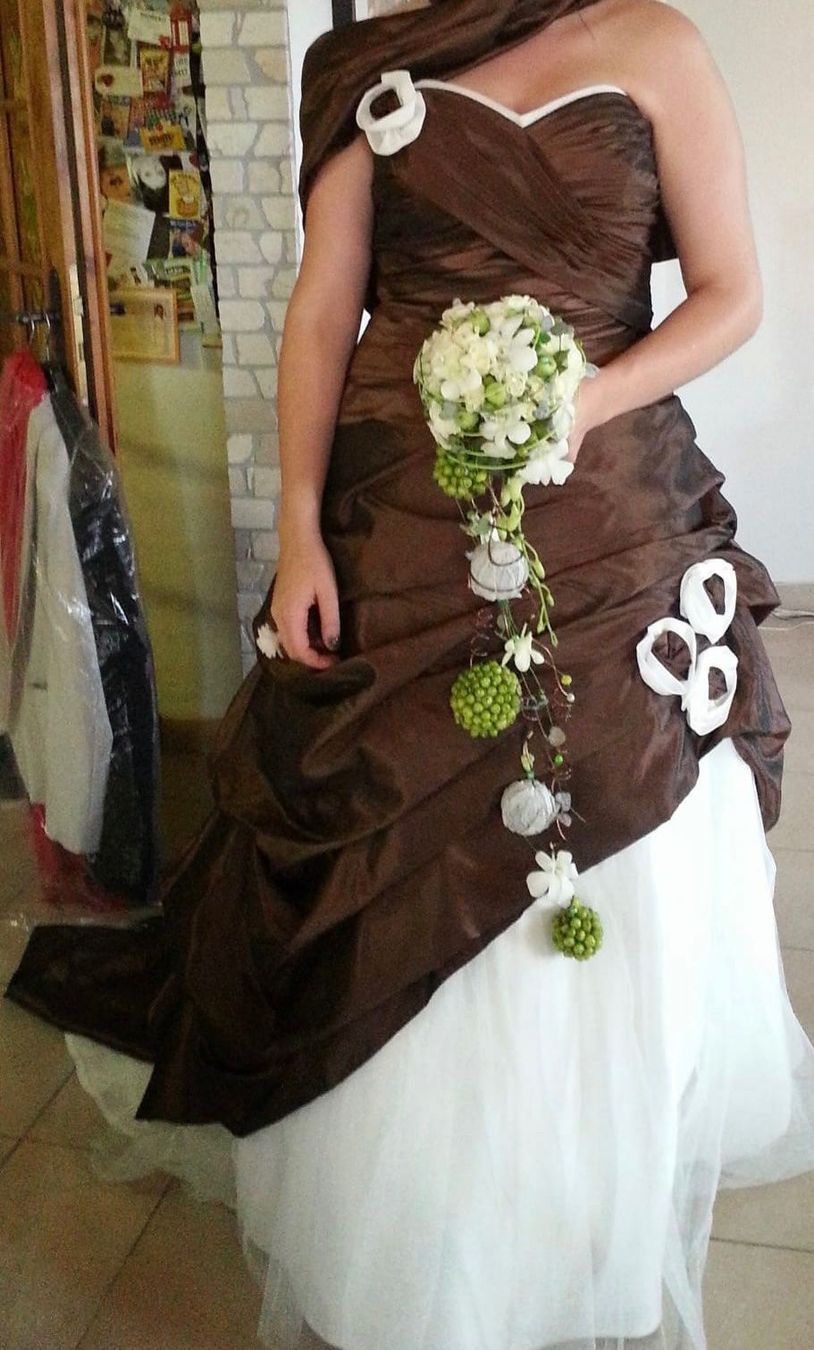 Vestiti: Robe de mariée chocolat et blanc – Usato da Rue venduto da Stephanie0107