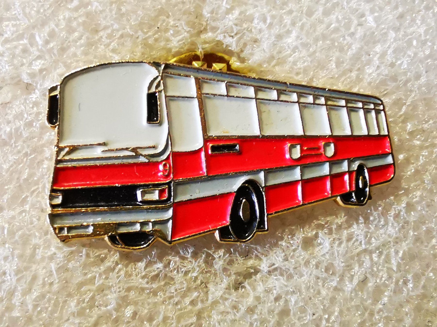 Placchette & Badge: Ansteckpin 81: Bus Car – Usato da Oppligen venduto da Pin-Fall-Shop