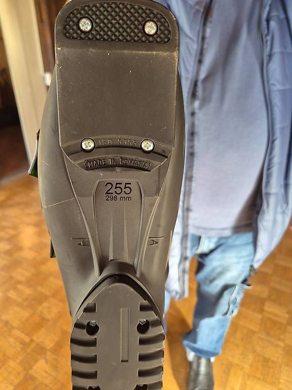 Rossignol Scarpe da uomo: Skischuhe Rossignol Gr.39 NEU – Nuovo (secondo la descrizione) da Stäfa venduto da Arjen2011 2