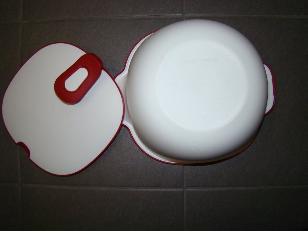 Tupperware Contenitori & Simili: Tupperware, Warmie-Tup (3,25l) – Nuovo e nell'imballaggio originale da Lussery-Villars venduto da pousinete02 1