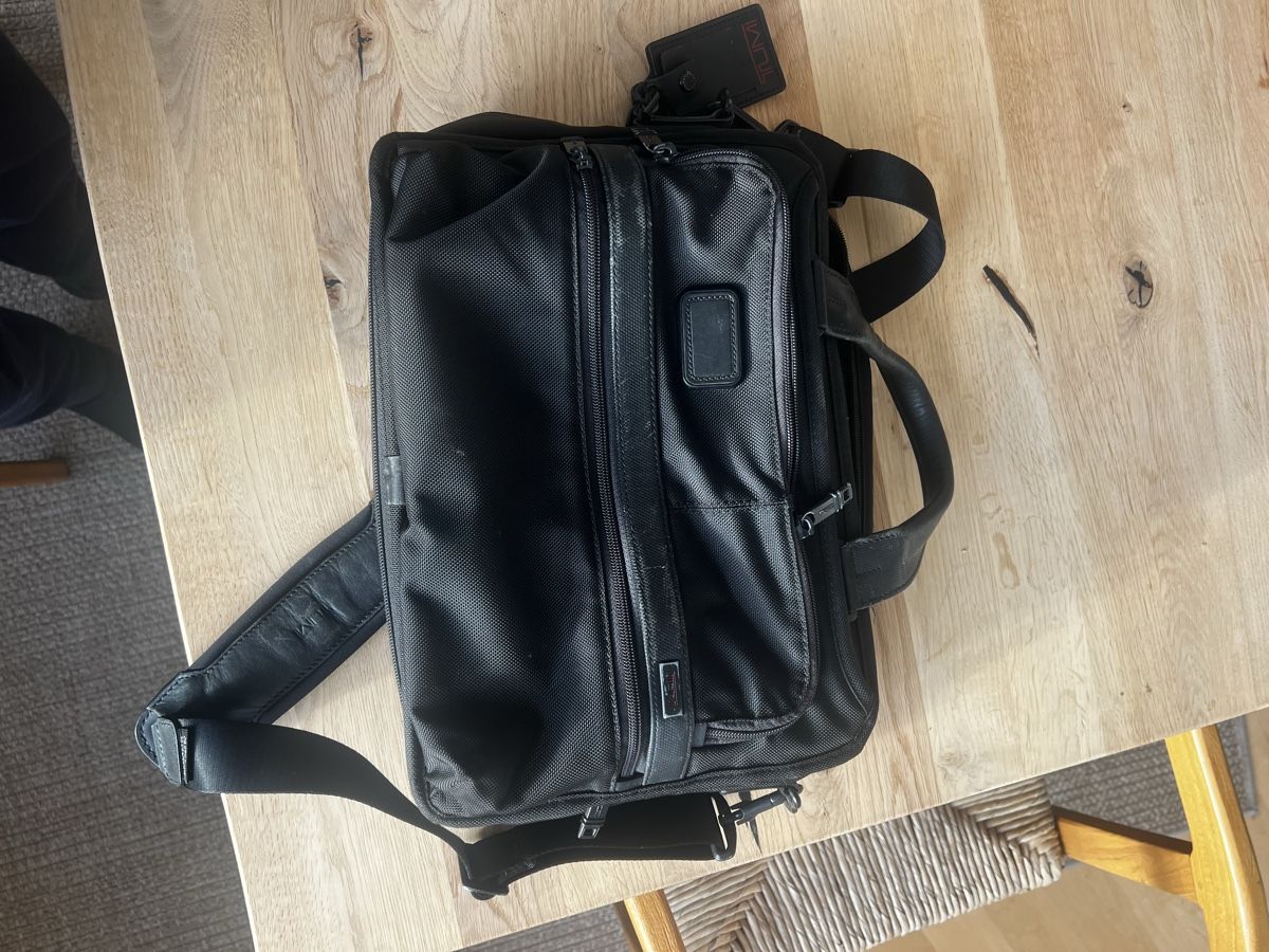Tumi Valises & Sacs: Tumi Alpha III Laptop Briefcase – D'occasion à Herrliberg par derekvb 3