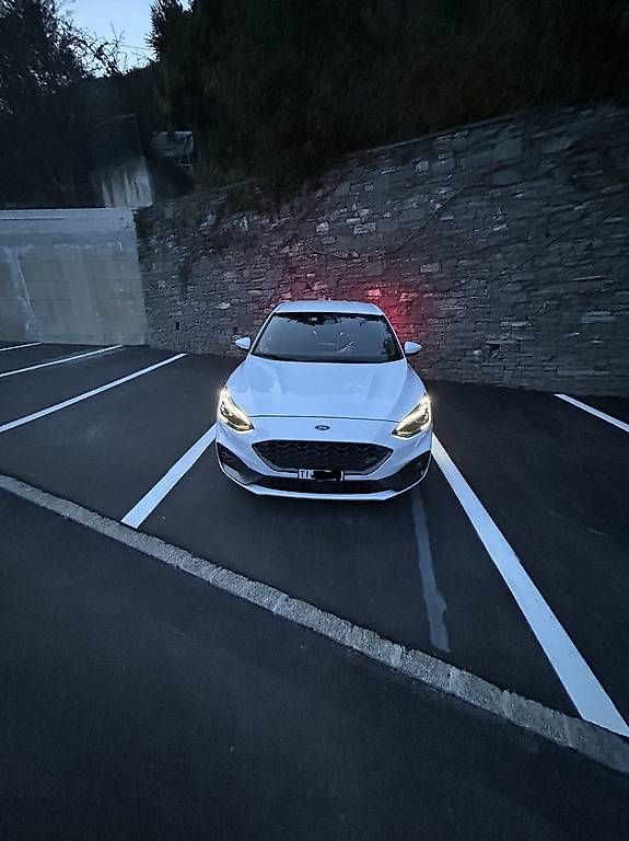 Autos: Ford Focus ST 2.3 EcoBoost Manuale – Gebraucht aus Losone von dec_bh55 2