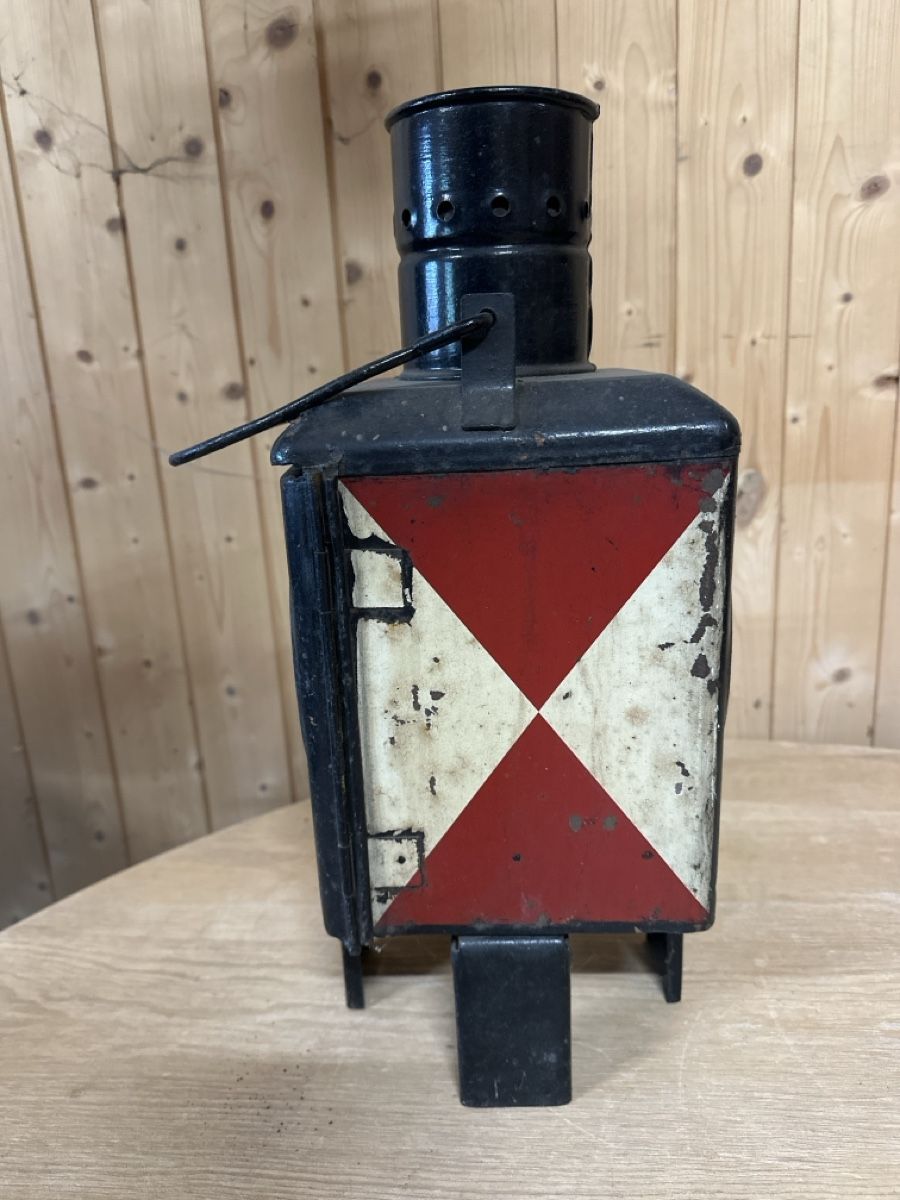 Lampade: Bahnlampe Ob79 – Usato da Baar venduto da Hillsboro 1