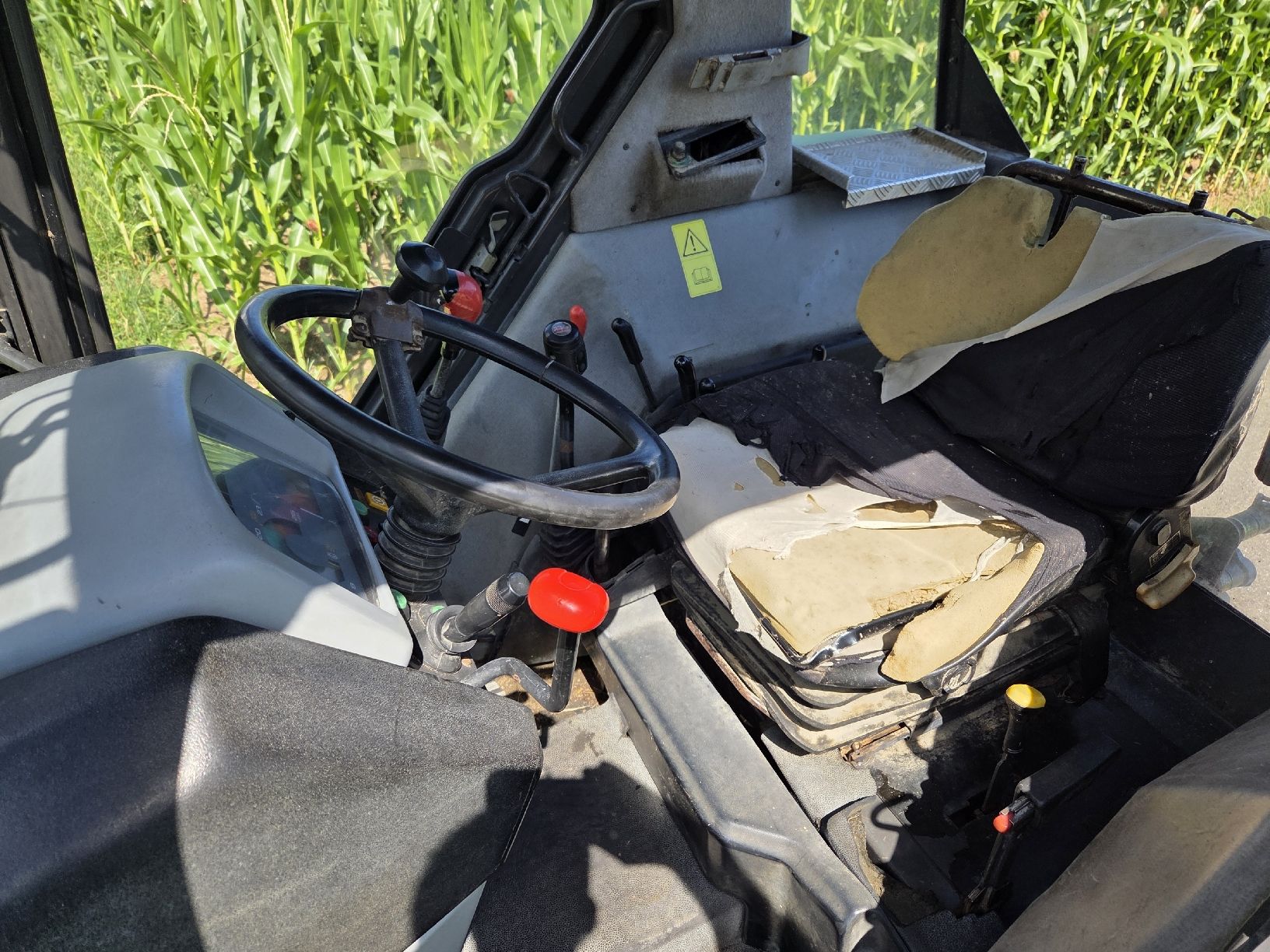 John Deere Traktoren: Traktor John Deere 3300X mit Frontlader 80PS – Gebraucht aus Hausen am Albis von Bob84 7