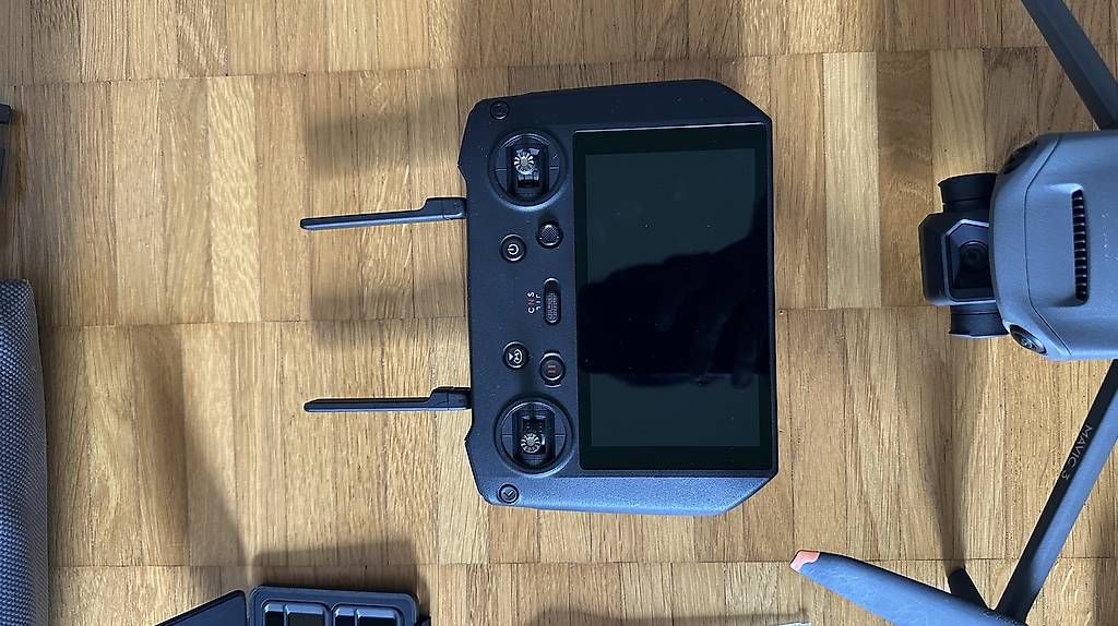DJI Modellismo RC: DJI Mavic 3 Fly more mit RC Pro – Usato da Uster venduto da Neonschwarz 2