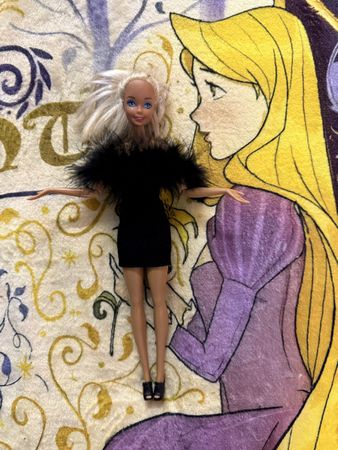 Barbie cocktail party I