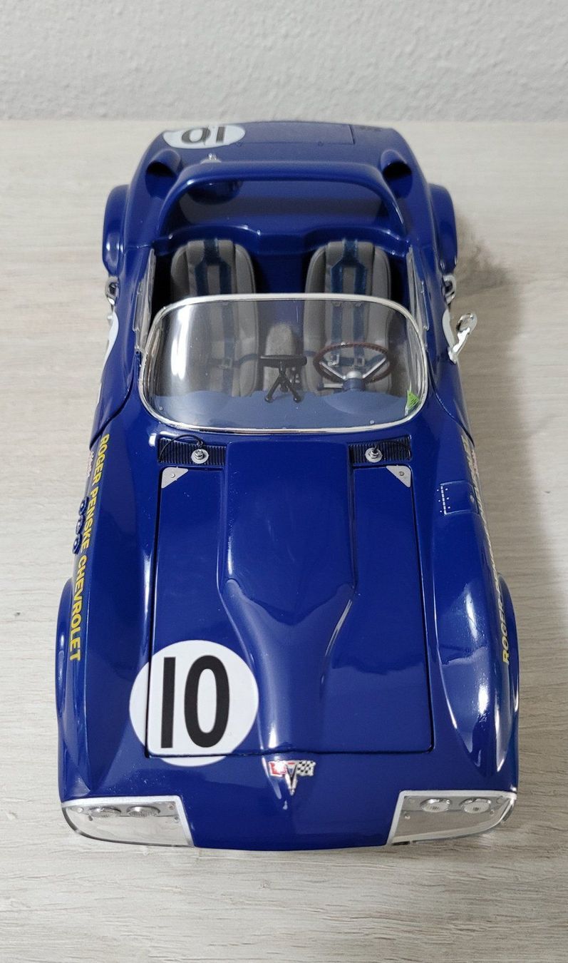 EXOTO Chevrolet Corvette Grand Sport 1:18 Roger Penske (D'occasion