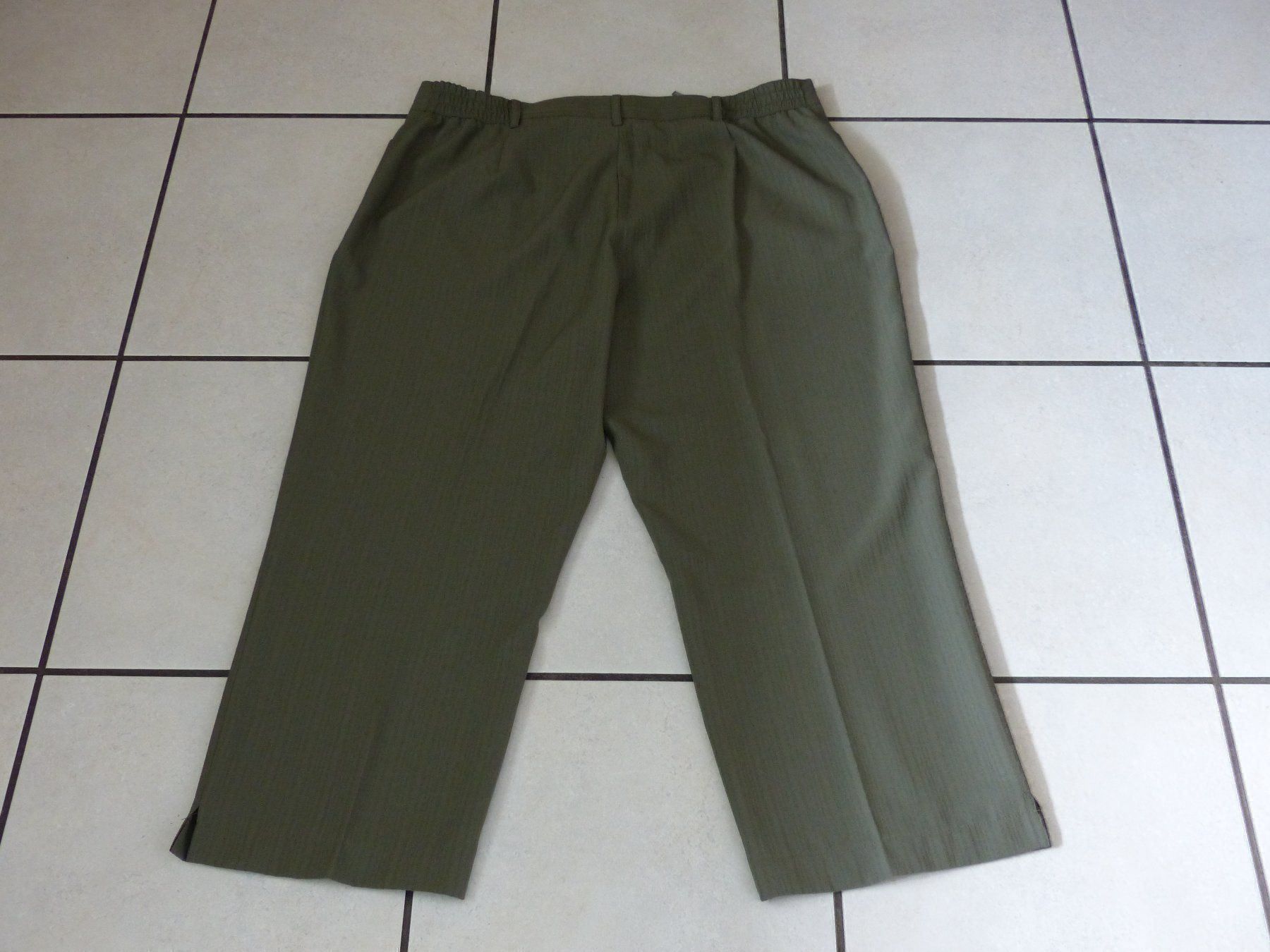 Pantaloni: Sommerhosen Gr. 46 / Neuwertig – Nuovo (secondo la descrizione) da Ostermundigen venduto da Phoenix64 5