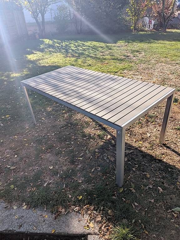 Tische: Gartentisch – Gebraucht aus Aarau Rohr von j-meal