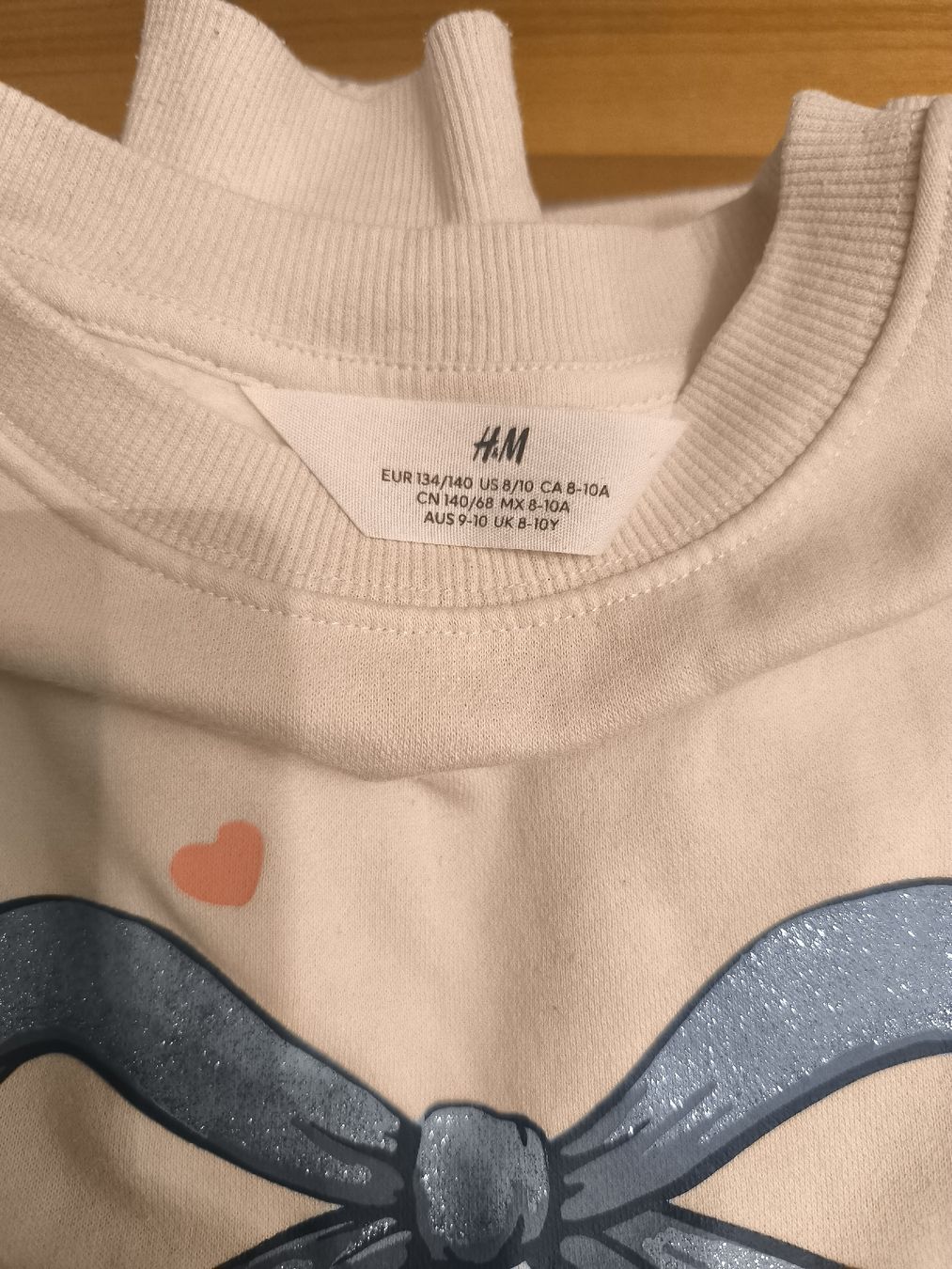 H&M Pulls et sweat-shirts: Mädchen Pullover gr 134/140 – D'occasion à Buchs SG par Cor-Pie 2