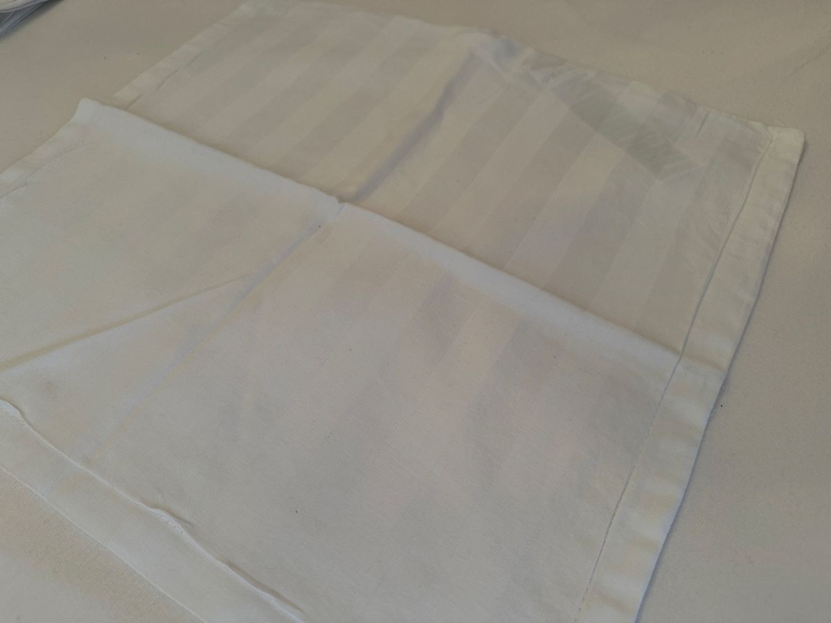Linge de lit: Kopfkissenbezug – D'occasion à Bern par aboutann