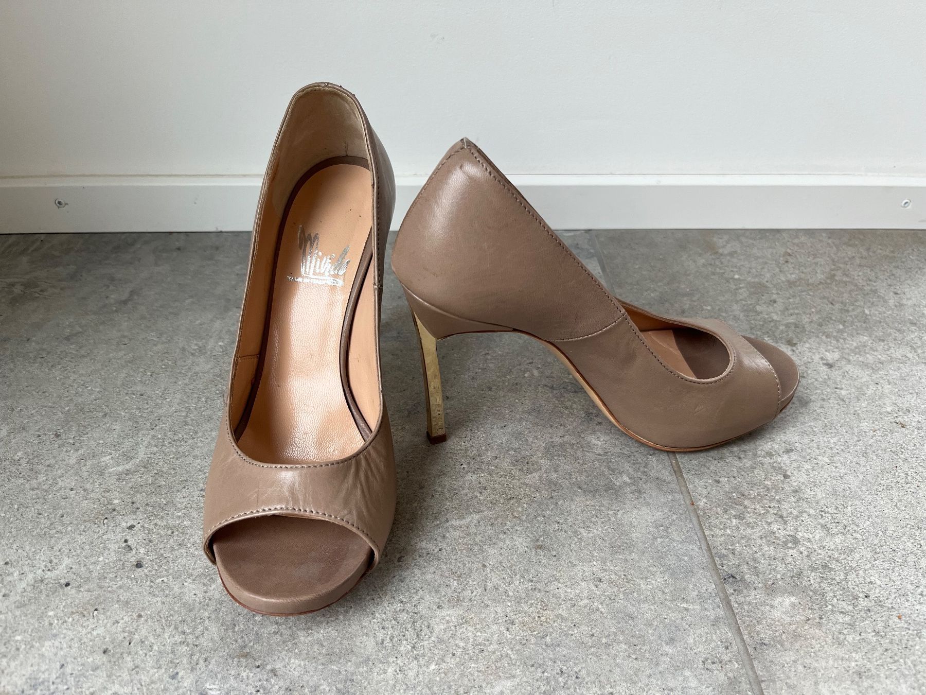 Scarpe da donna: Offene Pumps Leder Gr. 37 – Usato da Ebmatingen venduto da Londoner18 1