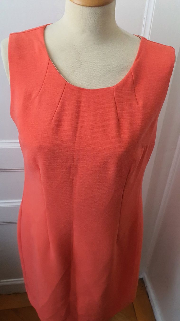 Vestiti: 15. Robe classe neuve – Nuovo e nell'imballaggio originale da Le Locle venduto da tchanatakoua 1
