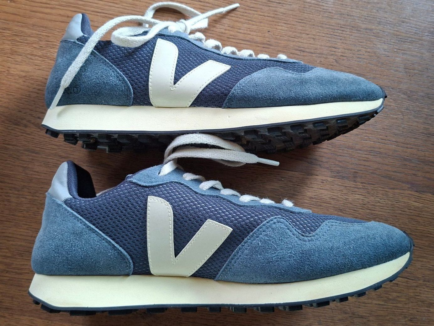 Veja Scarpe da donna: Veja Sneaker blau Grösse 42 – Usato da Zürich venduto da Pascual 1