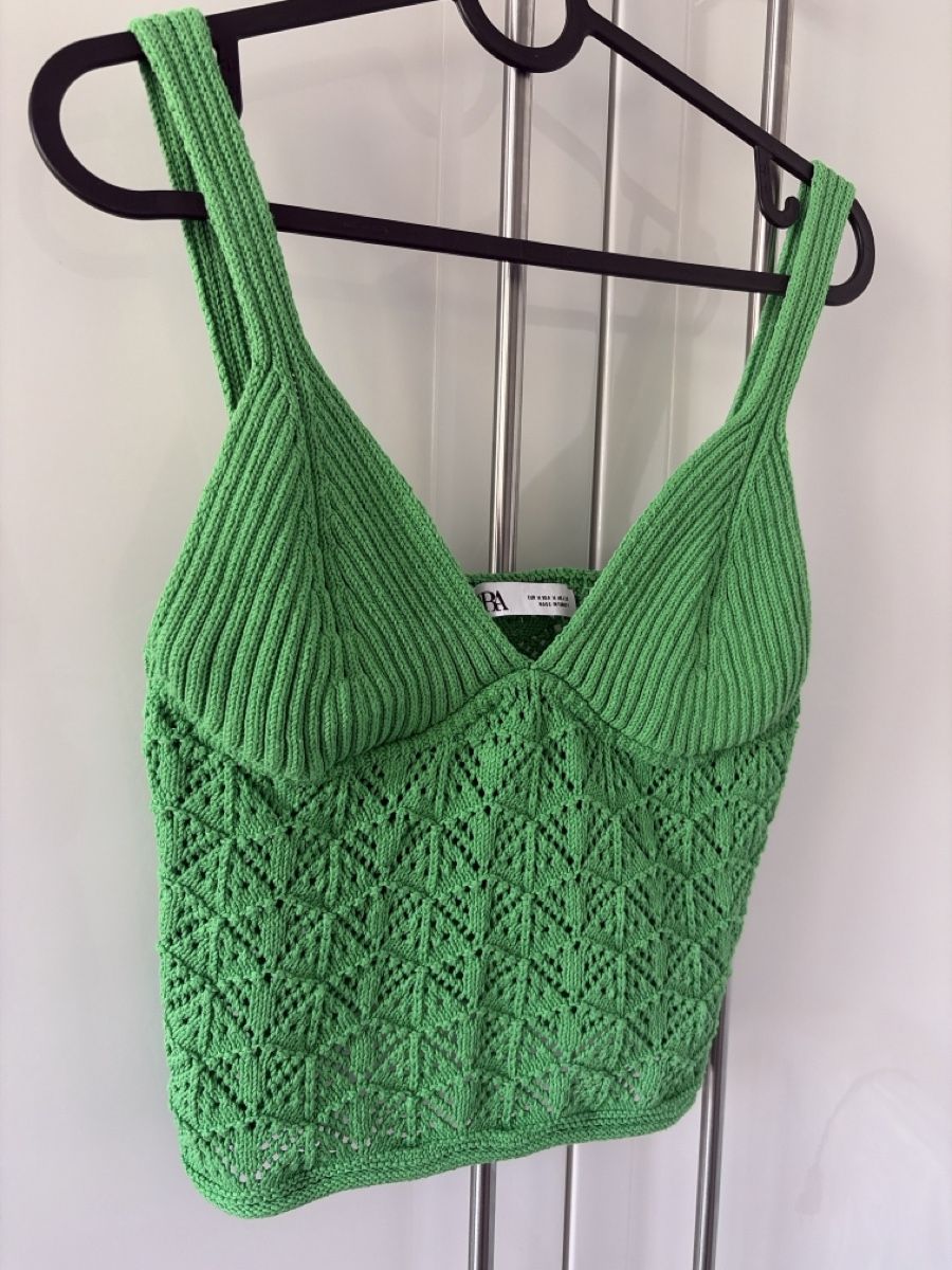 Zara Top: Green knit crop top size M Zara – Usato da Zürich venduto da cme_ft9l 2