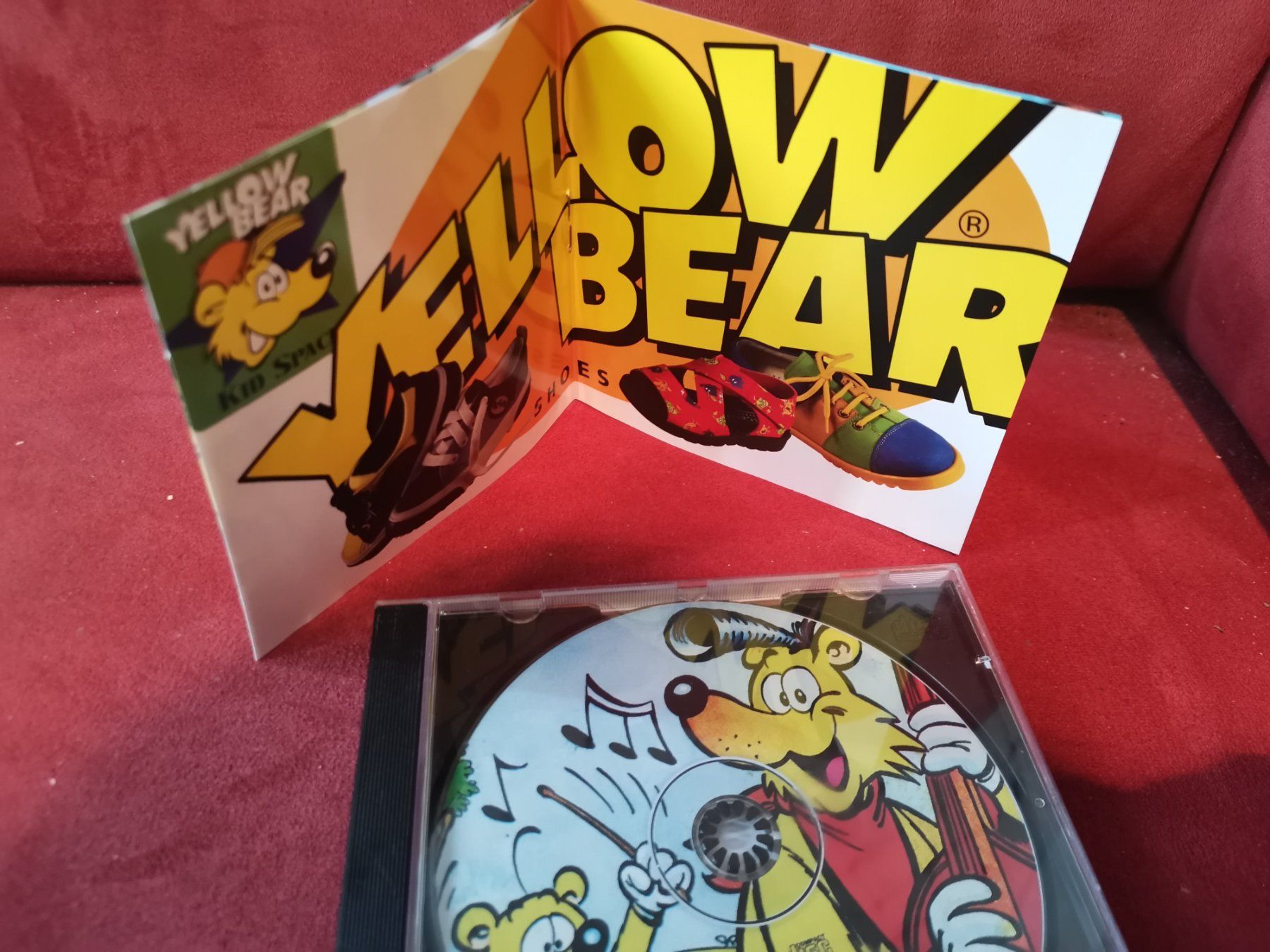 CD: Yellow Bear CD (Super selten!) Dance Party 1 – Usato da Zofingen venduto da noise123 5