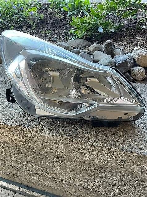 Fari: Original Opel Corsa D Scheinwerfer Rechts! – Usato da Frauenfeld venduto da kendi22