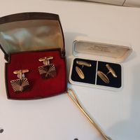 Boutons de manchette et pince à cravate vintage dorée 