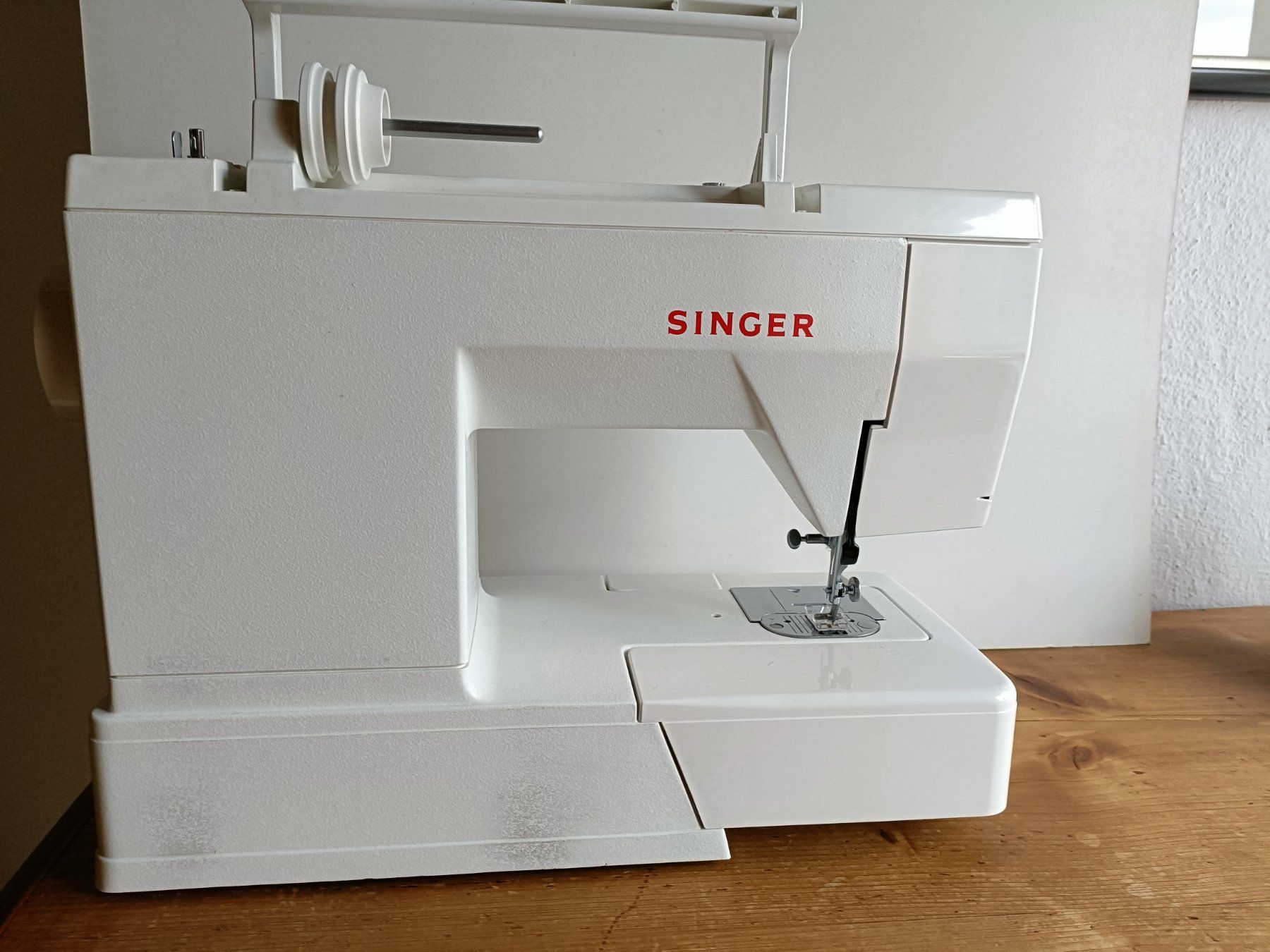 Singer Macchine da cucire: Singer Nähmaschine, Mode, Modell 9020 – Usato da Embrach venduto da Illingen13 4