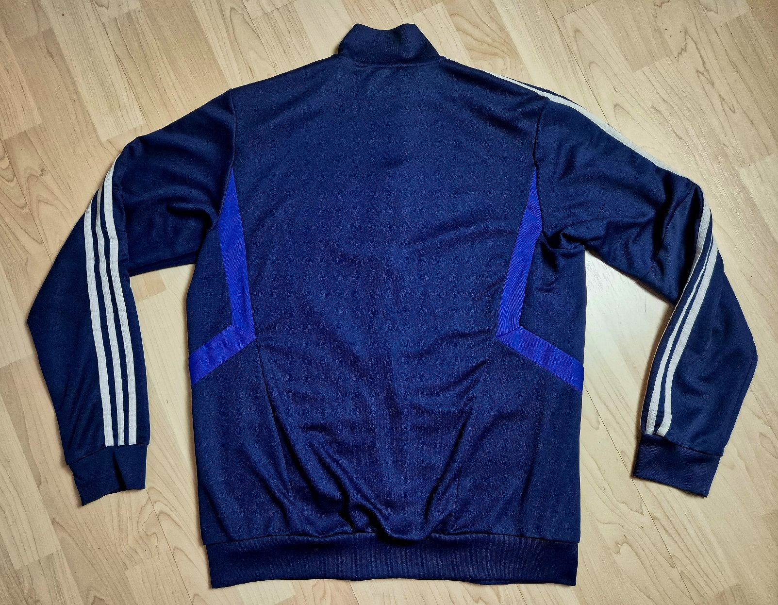 Adidas Jacken: Adidas Tiro 19 Trainingsjacke Grösse M – Gebraucht aus St. Gallen von CaliSunshine 1