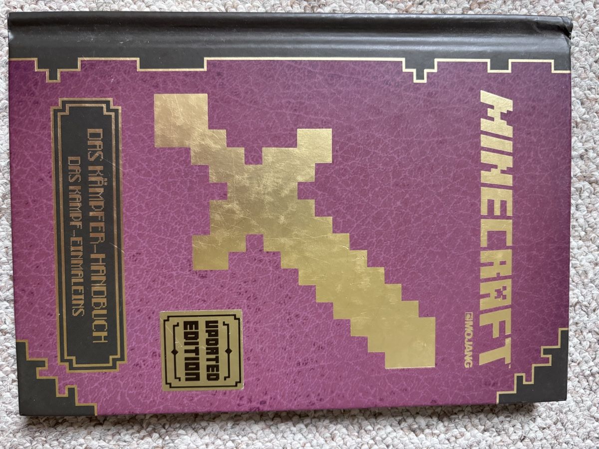 Bücher: Minecraft Kämpfer-Handbuch Updated Edition gebraucht – Neu (gemäss Beschreibung) aus Zumikon von SaBaRo
