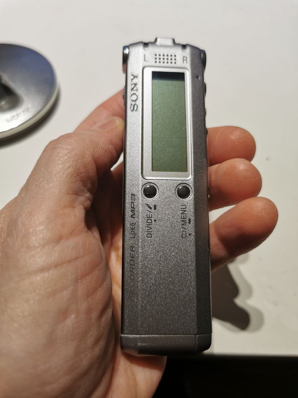 Sony Enregistreurs: Sony Digital Voice Recorder ICD-SX67 mit Dockingstation – D'occasion à Oberglatt ZH par maravilho 5